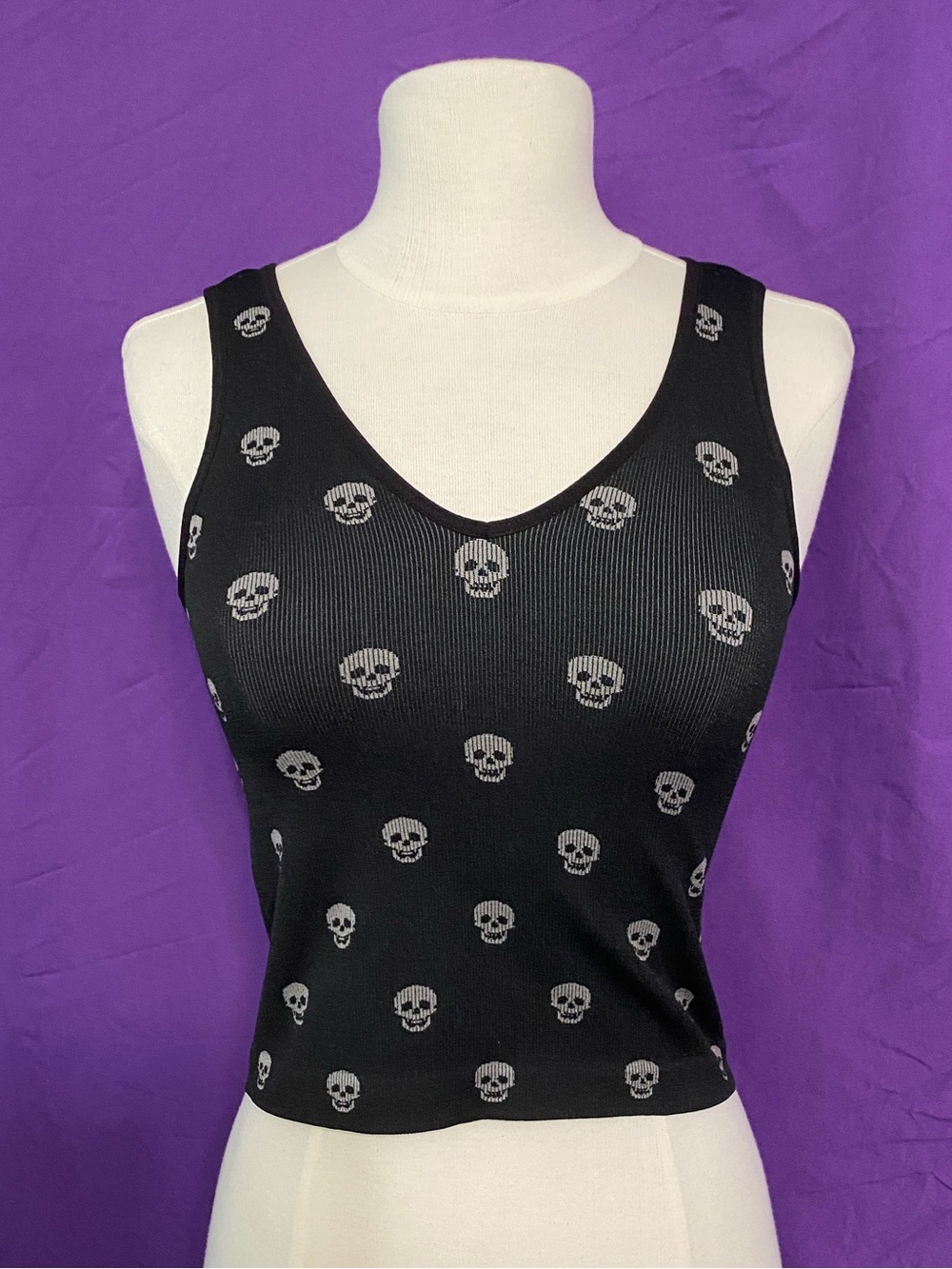 Rue21 Black Ribbed Tank with Gray Skulls. Size XS/S.